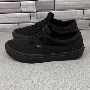 Vans Doheny Women’s size 6.5 barley worn no wear showing